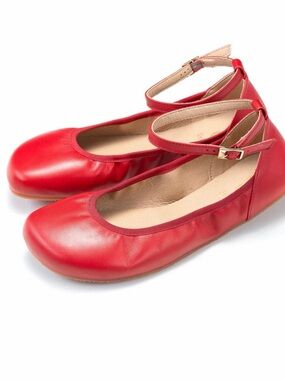 Tulip Shapen Barefoot Red women shoes size 38